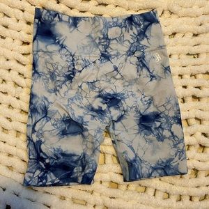 blue tiedye booty scrunch shorts